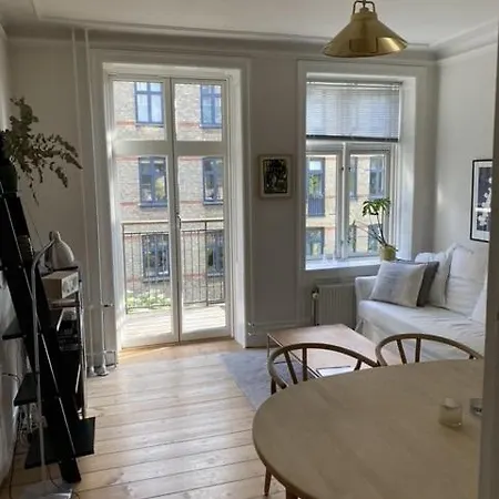 Cozy In Frederiksberg, Apartament *